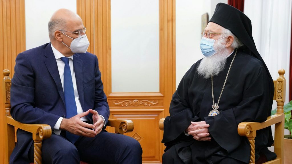 Н.Дендиас встретился с Архиепископом Албании и дал обещание о Химере