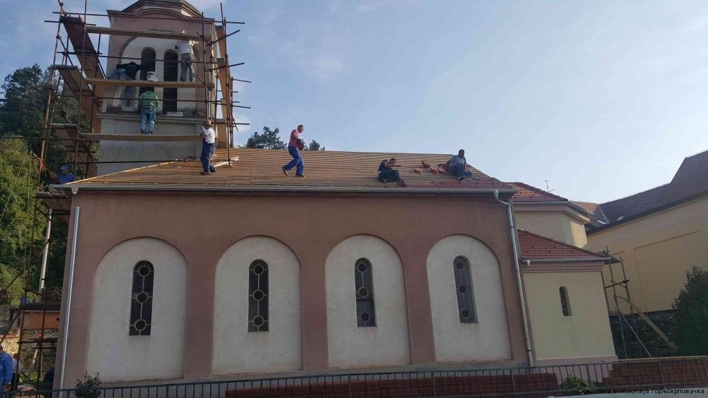Обнова храма Светих Архангела у Костајници