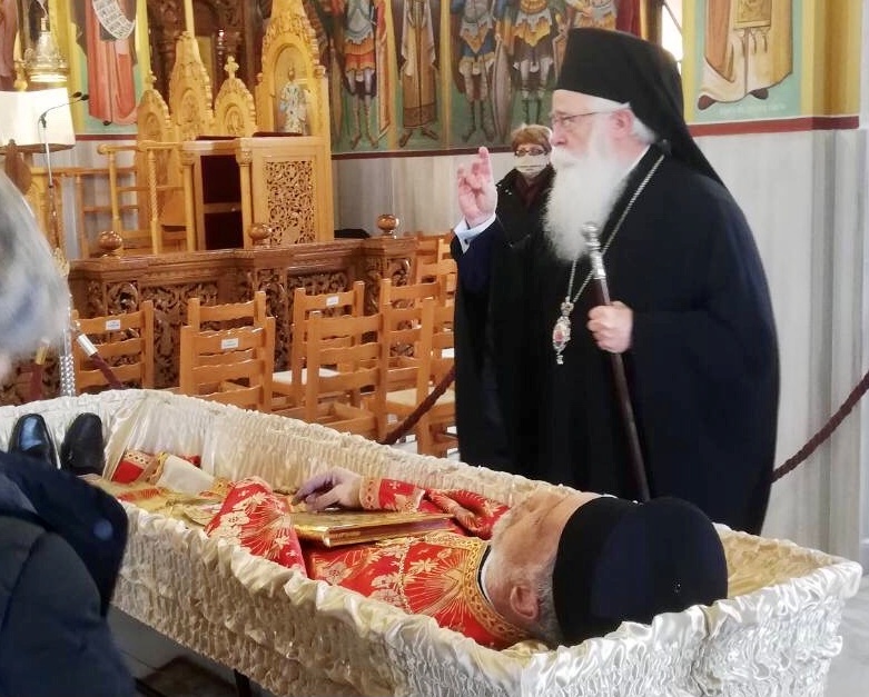 Η Εκκλησία της Δημητριάδος αποχαιρέτησε τον π. Βάιο Τακούμη