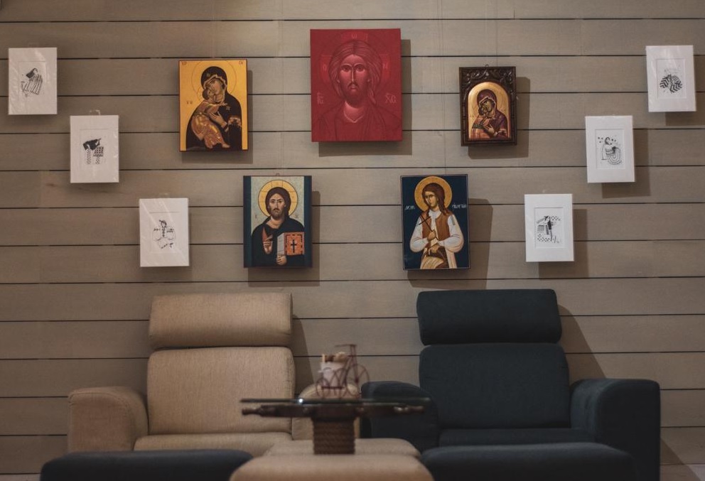 Art Expose” la Colegiul „Sf. Nicolae” din Iași pentru promovarea tinerilor artiști locali