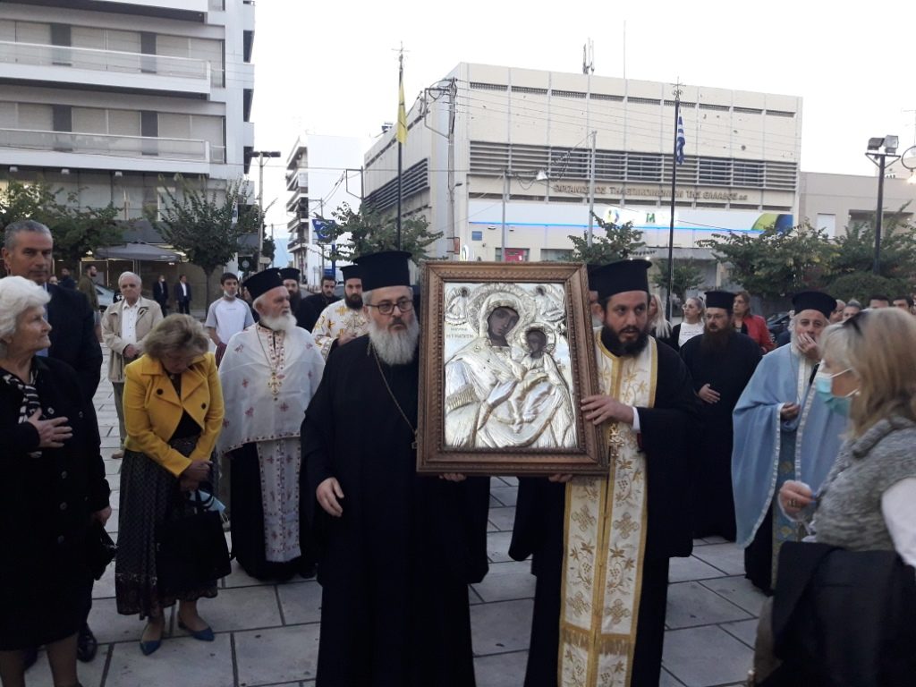 Η Εικόνα της Παναγίας Τρυπητής επέστρεψε στον Θρόνο Της