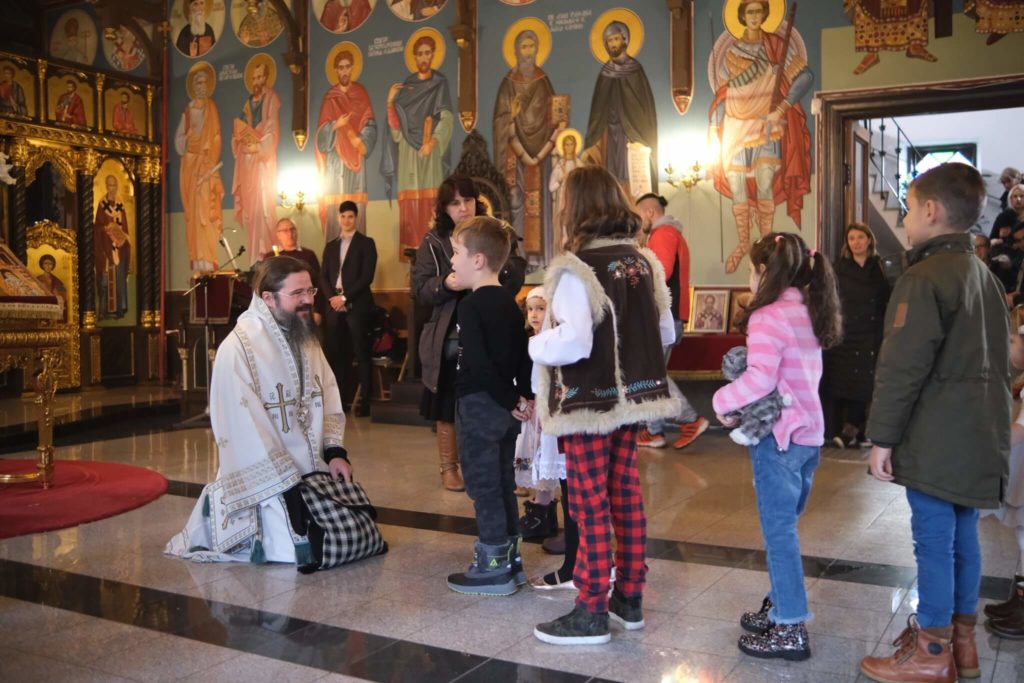 Episcopul Macarie despre acumularea bogăţiilor materiale: cu discernământ şi cu gândul la aproapele