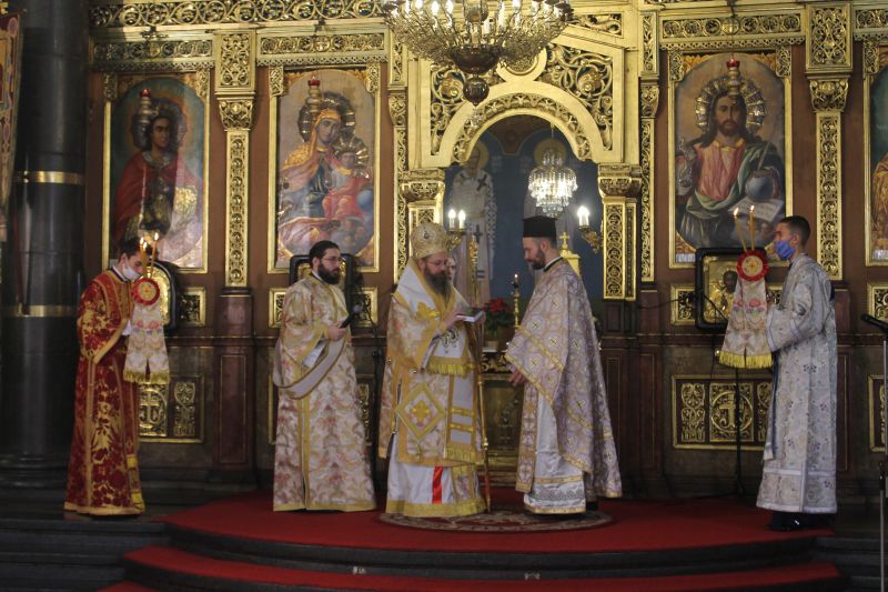 Aрхиерейска св. Литургия и свещеническо ръкоположение в митрополитската катедрала “Св. Неделя”