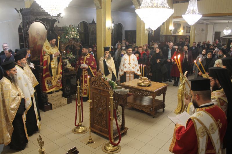 Архиерейско вечерно богослужение в столичния храм “Св. Андрей Първозвани”