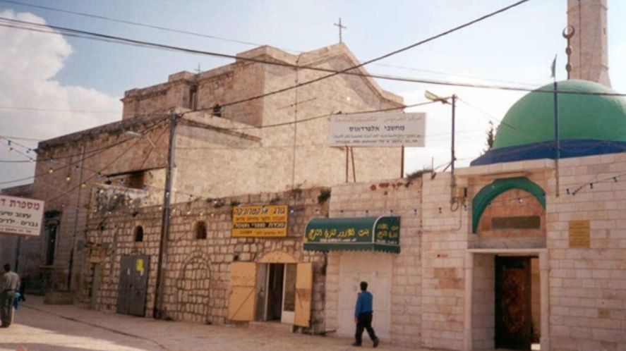 تعرف على كنيسة مارجرجس الأثرية في «اللد»