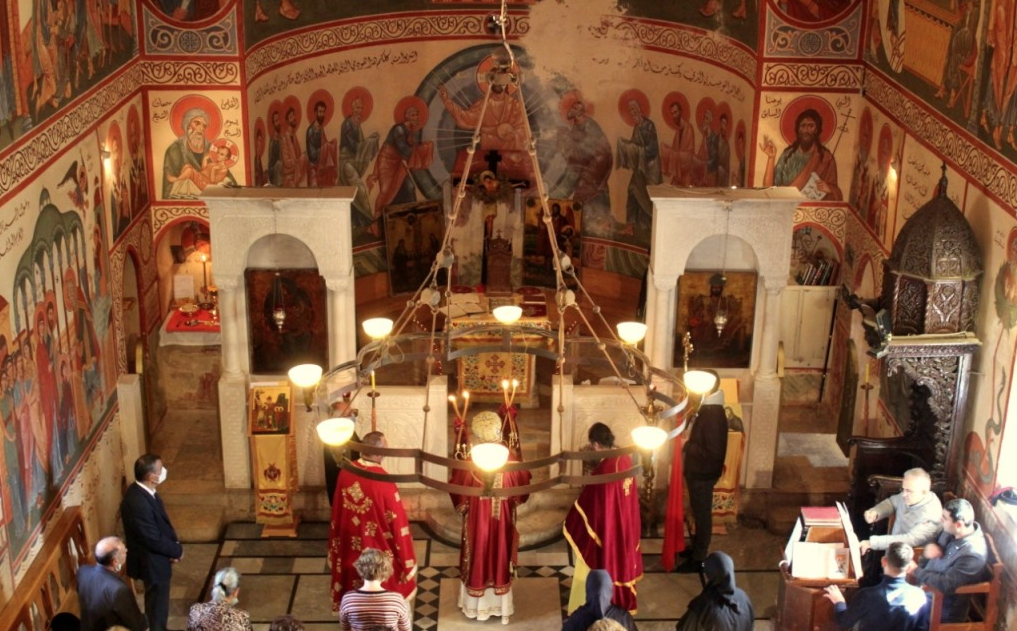 كرياكوس ترأس قداس عيد دخول السيدة إلى الهيكل في دير سيدة الناطور في أنفه