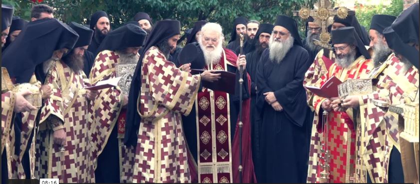 Литија у манастиру Ватопед за ослобођење цијелог свијета од пандемије (видео)