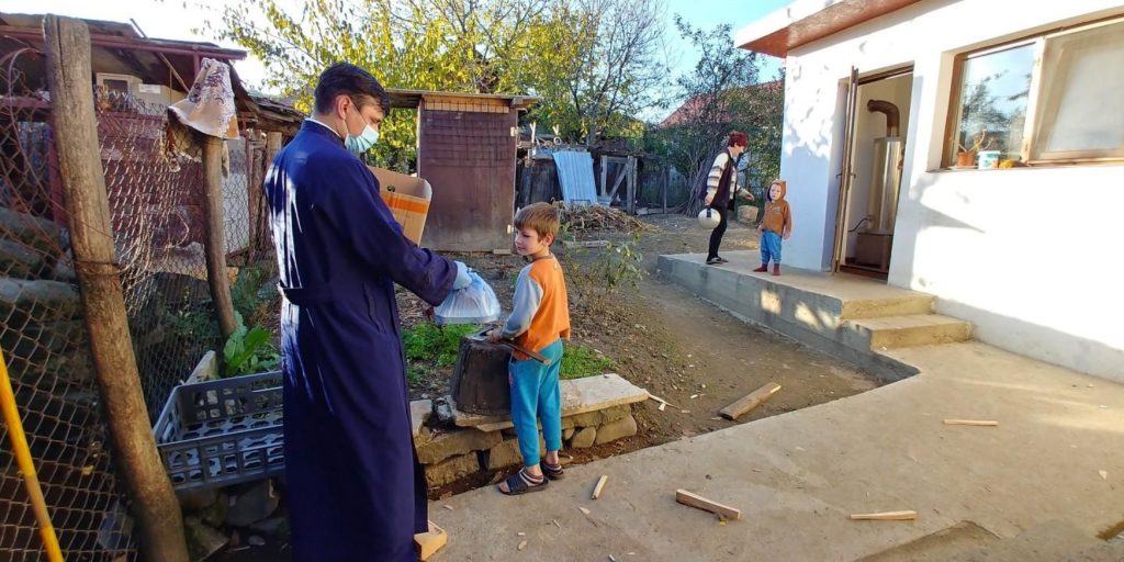 Activităţi sociale în Arhiepiscopia Râmnicului