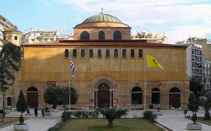 Στ. Πέτσας: Κλείνουν οι εκκλησίες σε Θεσσαλονίκη και Σέρρες – Μέχρι 9 πιστοί στις “κόκκινες περιοχές”