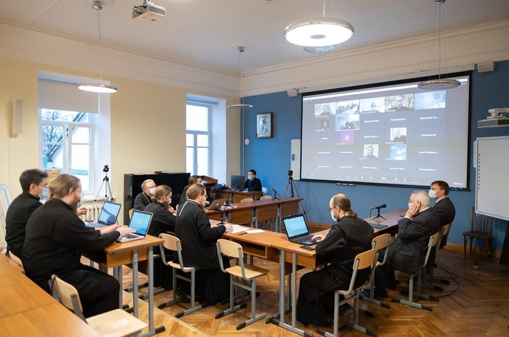 Исполняющим обязанности заведующего кафедрой богословия стал епископ Феодорит