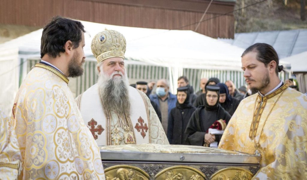 Sărbătoarea ocrotitorului mănăstirii vâlcene Iezer