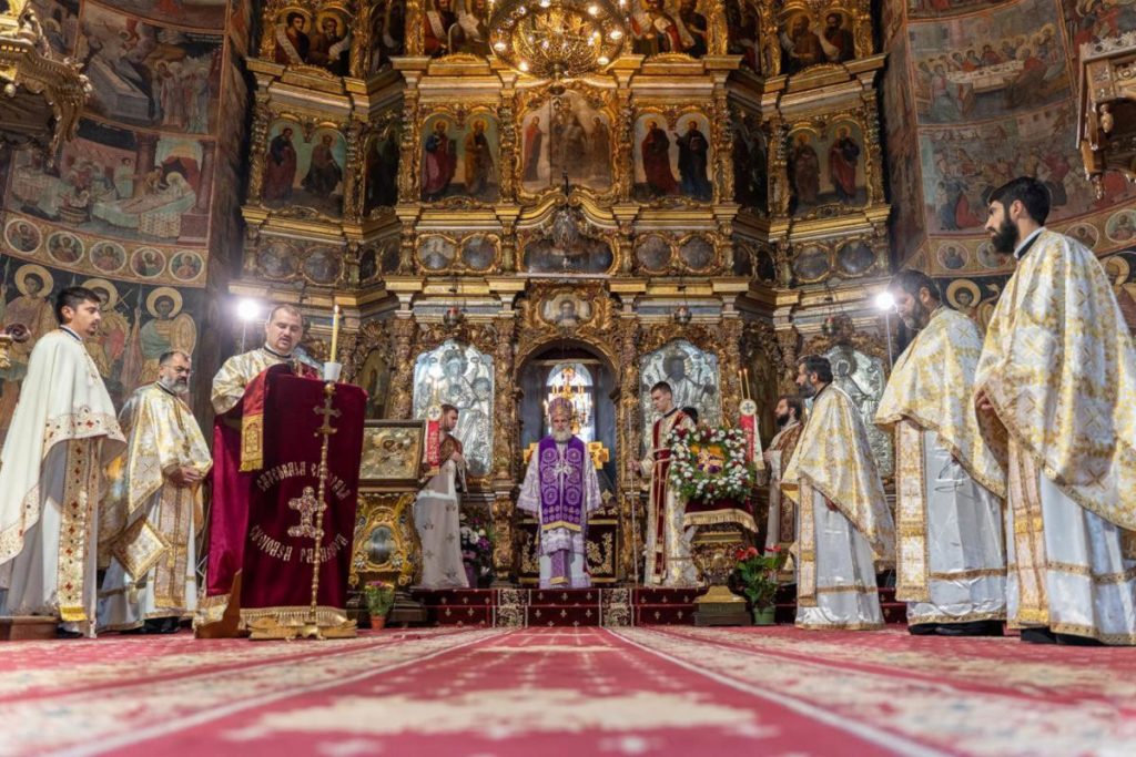Slujire și înnoire în Eparhia Romanului și Bacăului