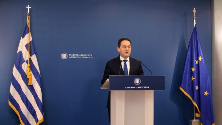 “Η κυβέρνηση εκφράζει τις ευχές της για ταχεία ανάρρωση”