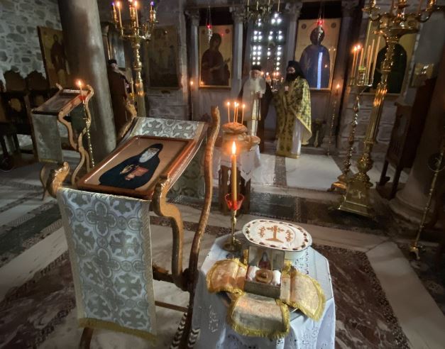 Δεν τελέστηκε η καθιερωμένη αγρυπνία στη Μονή οσίου Λουκά