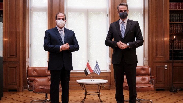 “Απορρίπτουμε κάθε προσβολή οποιασδήποτε θρησκείας”