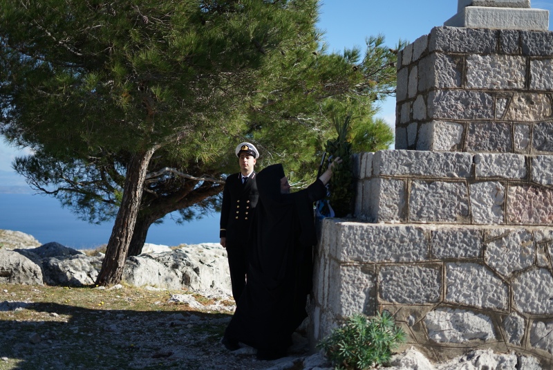 Στην κορυφή του ιστορικού και αγιασμένου όρους Αίπος