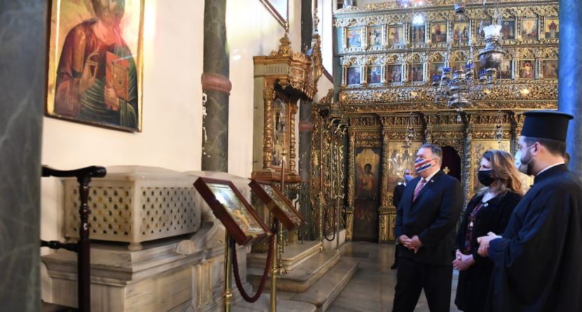 Η ΦΩΤΟΓΡΑΦΙΑ ΤΗΣ ΗΜΕΡΑΣ: Ένας “δυνατός” ενώπιον του Παντοδύναμου