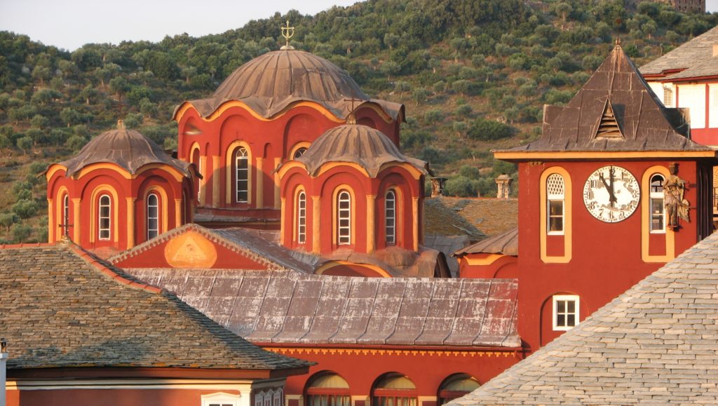 Η Ιερά Μεγίστη Μονή Βατοπαιδίου σχετικά με τα αρνητικά σχόλια για την Λιτανεία