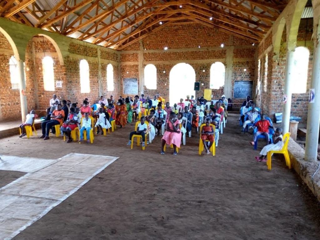 ΟΥΓΚΑΝΤΑ: Τίμησαν τον προστάτη των παιδιών σε έναν υπό κατασκευή ναό