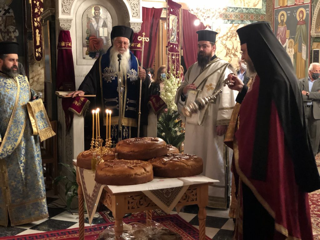 Μητρ. Θηβών και Λεβαδείας: “Να προσευχόμαστε στην Παναγία”