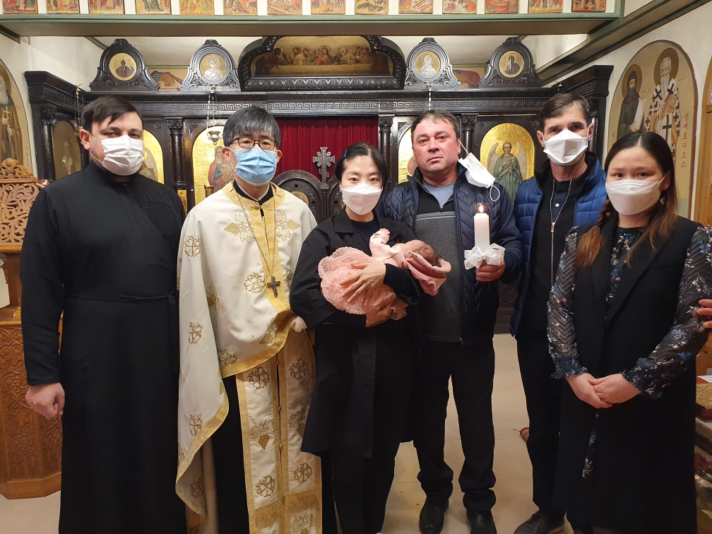 Χαρά στη Μητρόπολη Κορέας για το νέο μέλος της Εκκλησίας