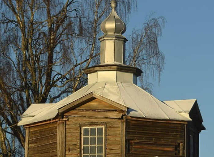 В ЛЕНИНГРАДСКОЙ ОБЛАСТИ ОТРЕСТАВРИРУЮТ ЦЕРКОВЬ XVI ВЕКА