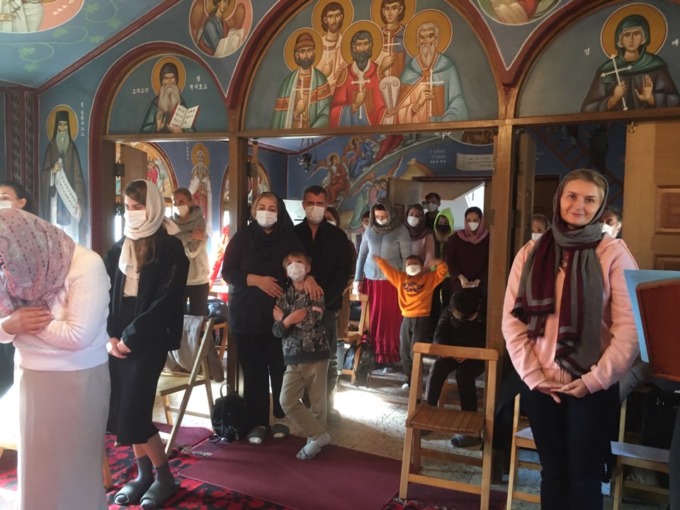 Επίσκεψη Σλαβόφωνων σε Μοναστήρι στην Κορέα