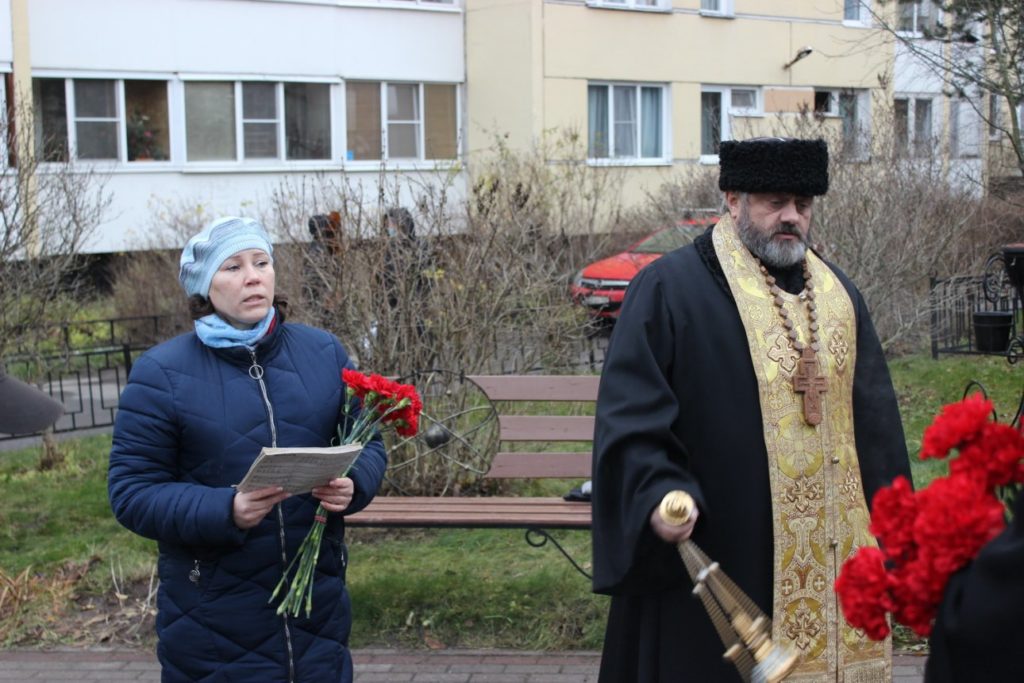 Память чернобыльцев почтили на мемориале погибшим