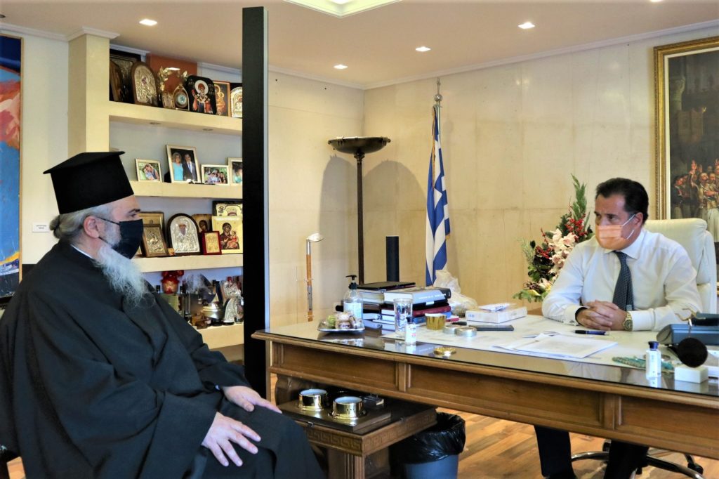 Ο υπουργός Ανάπτυξης συναντήθηκε με Μητροπολίτες