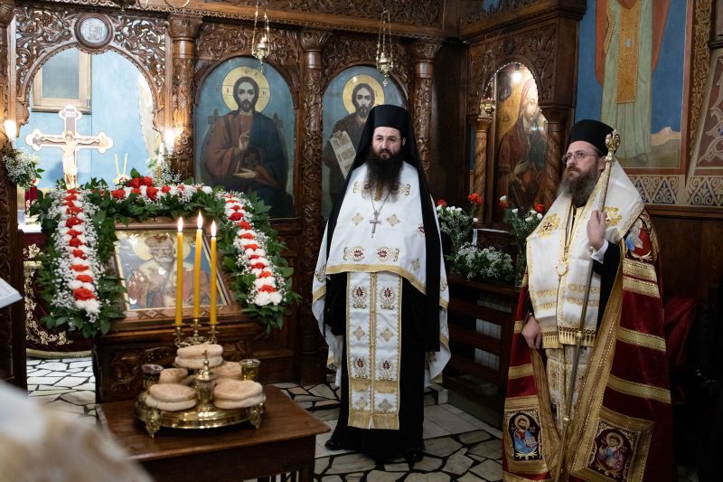 Архиерейска вечерня в митрополитския храм “Св. Николай Мирликийски”