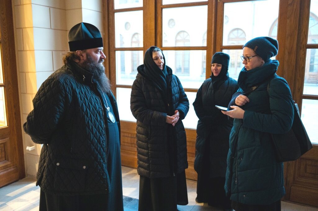 В ИОАННО-ПРЕДТЕЧЕНСКОМ МОНАСТЫРЕ ГОРОДА МОСКВЫ ПРЕДСЕДАТЕЛЬ ФХУ ЕПИСКОП ПАРАМОН ПРОВЕЛ ВЫЕЗДНОЕ СОВЕЩАНИЕ ПО РЕСТАВРАЦИИ ОБИТЕЛИ