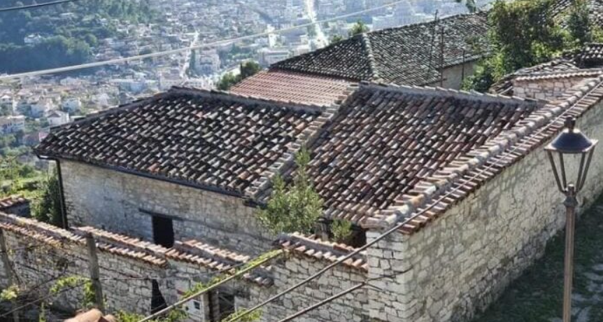 Ndërhyrje restauruese/ Kisha e “Shën Mitrit” në Kala të Beratit, tjetër monument i shpëtuar