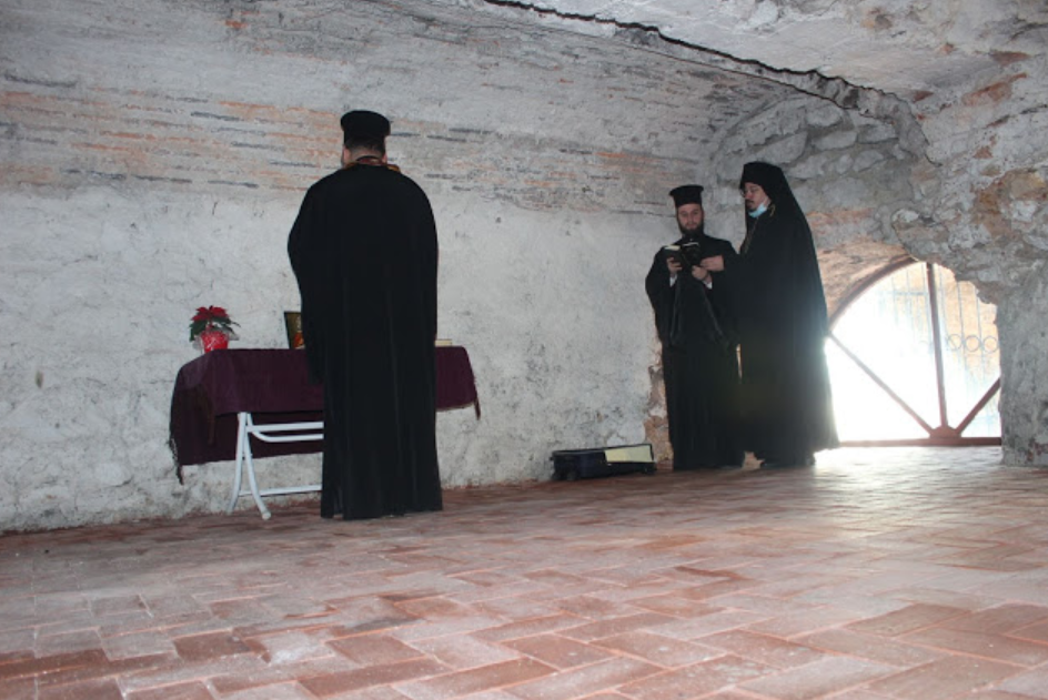 Молитва у затвору свете Варваре у Никомидији
