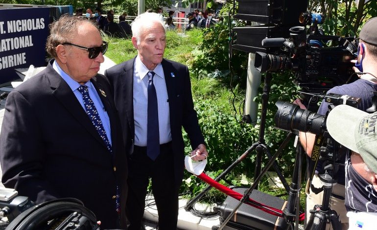 Prominent Greek Americans ask U.S. to use all available means to prevent the escalation of tensions attempted by Turkey.