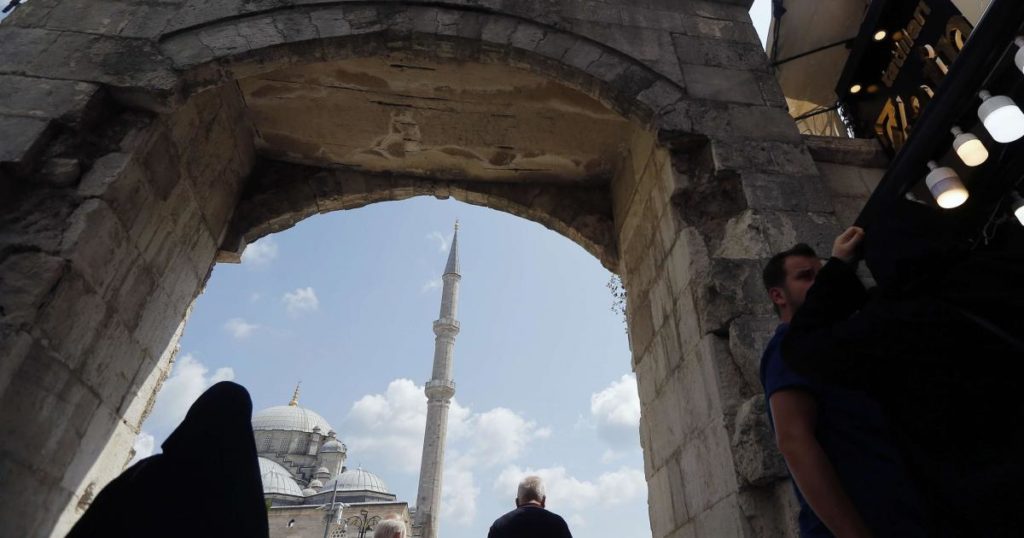 Συνεχίζονται τα νεοωθoμανικά σχέδια του Ερντογάν – “Εκτοξεύτηκε” ο προϋπολογισμός της Διεύθυνσης Θρησκευτικών Υποθέσεων