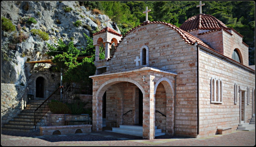 Χωρίς την παρουσία πιστών η πανήγυρις του Οσίου Παταπίου