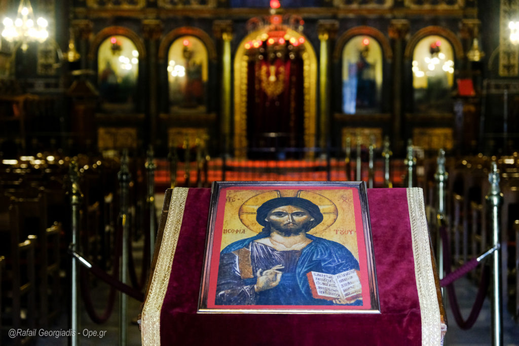 Τα “διαφορετικά” Χριστούγεννα της πανδημίας