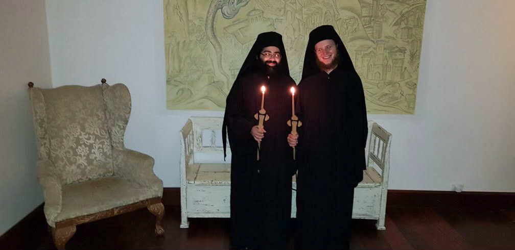 Δύο νέοι μοναχοί στην οικογένεια της Αρχιεπισκοπής Αυστραλίας