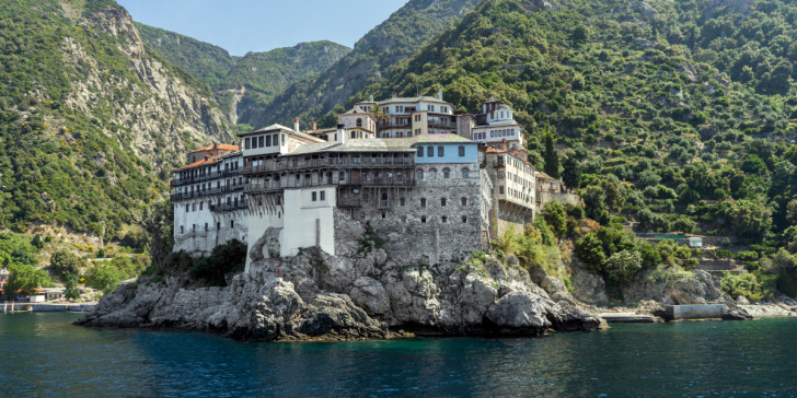 Βίβλος Ψηφιακού Μετασχηματισμού – Τι προβλέπει για την ορθόδοξη κληρονομιά, το Άγιον Όρος και τον προσκυνηματικό τουρισμό