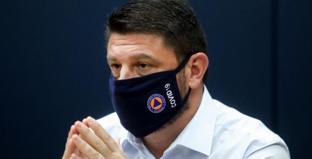 Έκτακτες ανακοινώσεις από τον Χαρδαλιά στις 18.00