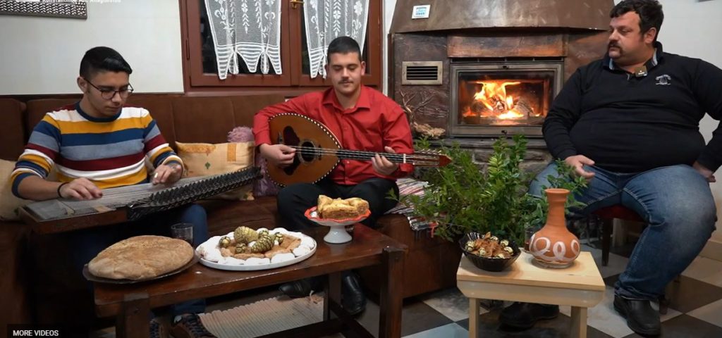 Χιώτικα Αγιοβασιλιάτικα κάλαντα & Παινέματα Βροντάδου (BINTEO)