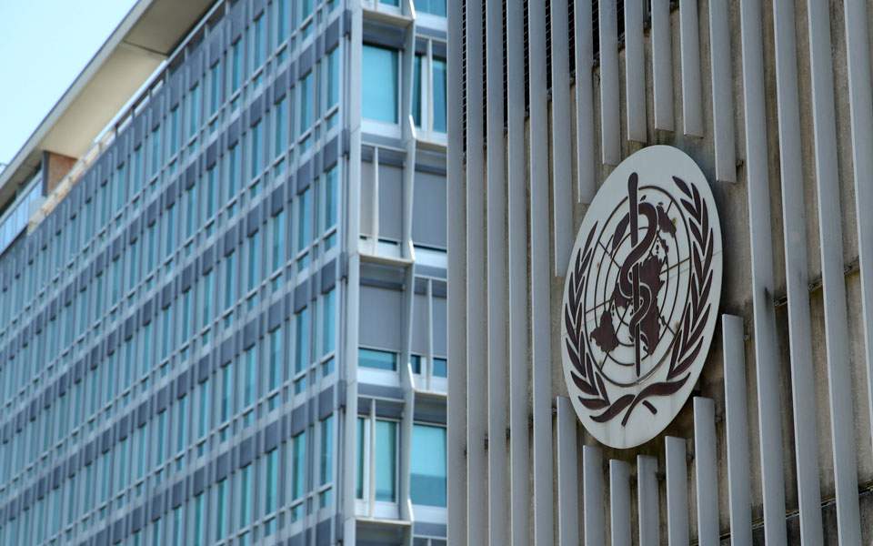 Ο ΠΟΥ κατευνάζει τις ανησυχίες για τη μετάλλαξη του κορονοϊού