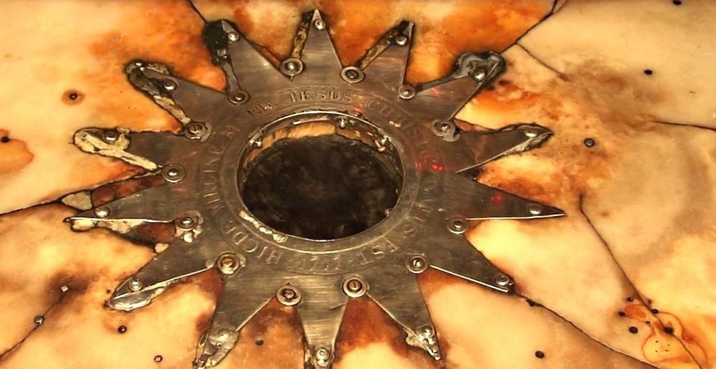 Συνέντευξη με τον Σκευοφύλακα υπό τους ήχους των καμπανών του Ναού της Γεννήσεως