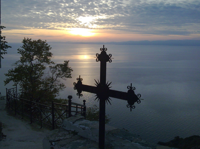 Mην δειλιάσεις, ούτε να χωρισθείς από τον σταυρό…