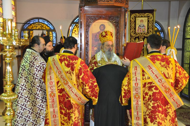 Χειροθεσία Αναγνώστη από τον Μητροπολίτη Δράμας