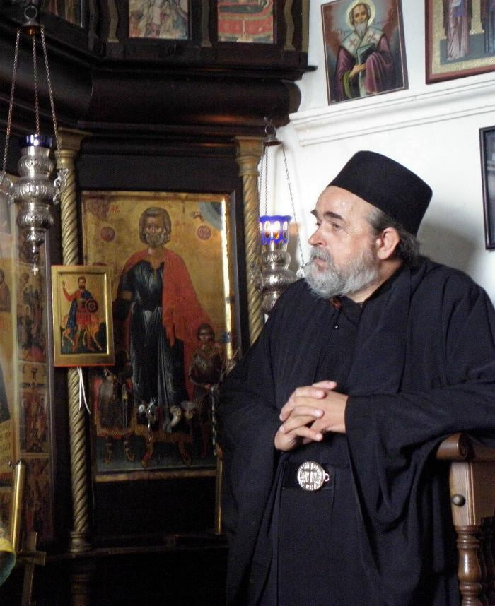 Ο μοναχός Επιφάνιος στον Εσπερινό του Αγίου Σπυρίδωνα