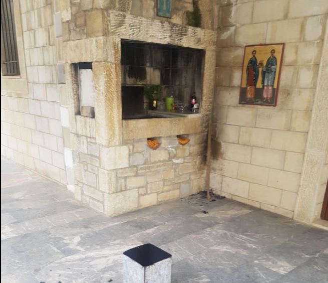 Βανδαλισμοί στους Αγίους Αναργύρους στο Κοκκίνη Χάνι