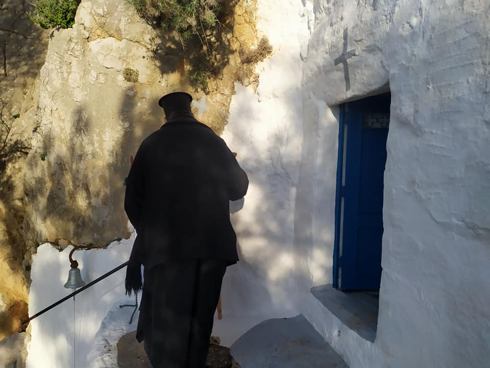 Σύμη: Στη σπηλιά του Αγ. Ιωάννη του Χρυσοστόμου