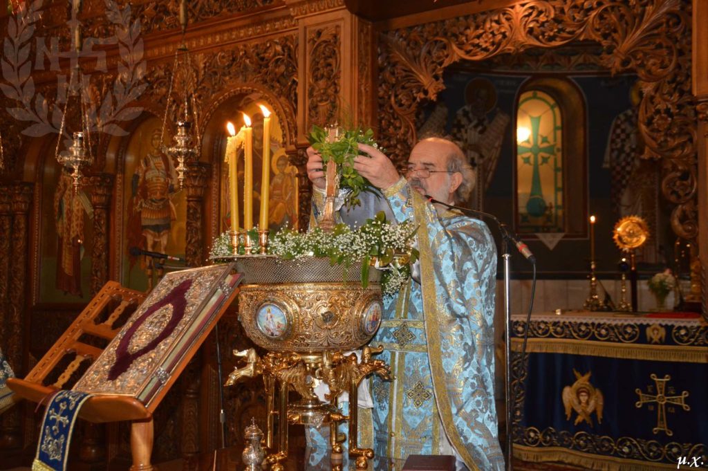 Θεοφάνεια στον Μητροπολιτικό Ναό στη Νεάπολη