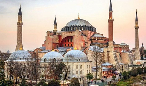 В Турции считают превращение Софии в мечеть главным событием года – опрос